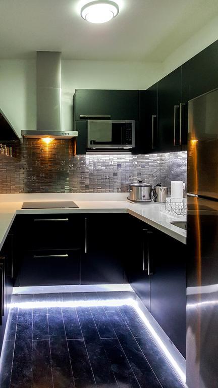 Modern Luxury Lower Penthouse Unit Manila Exteriör bild