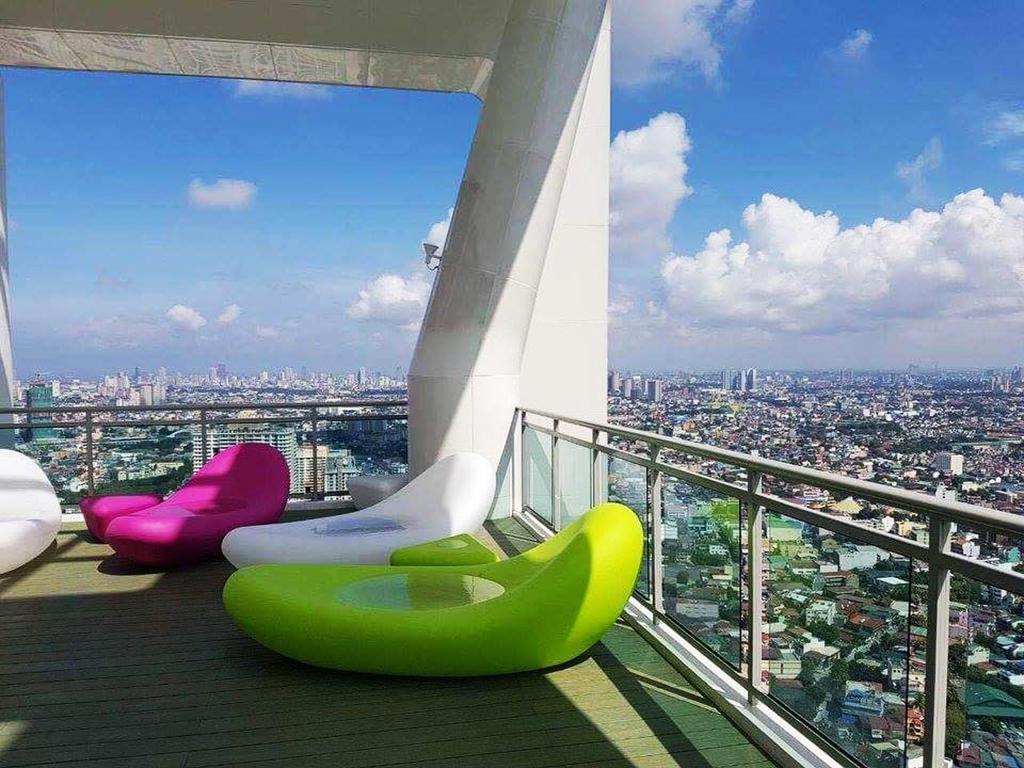 Modern Luxury Lower Penthouse Unit Manila Exteriör bild